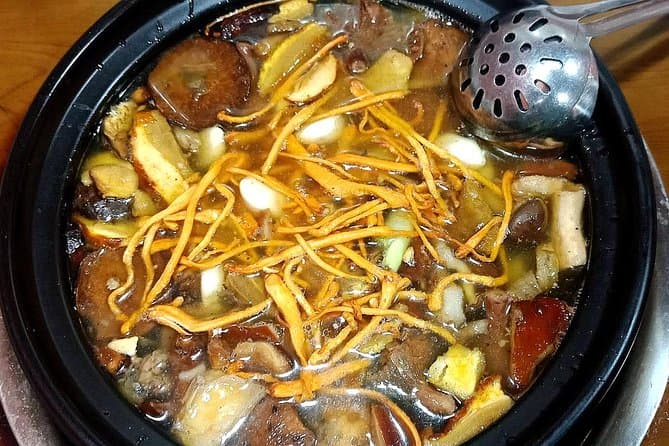 yunnan hotpot.jpg