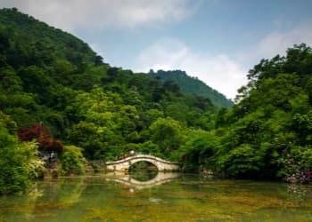 Qianling Mountain 