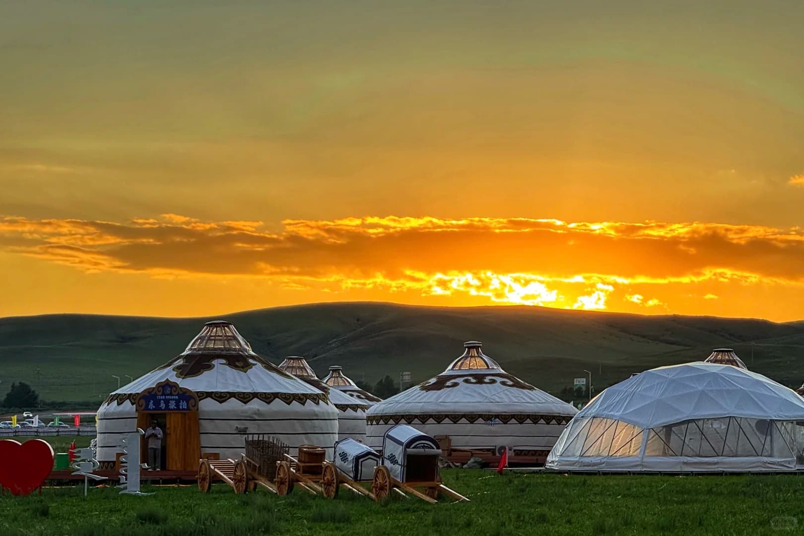 mongolian-yurt