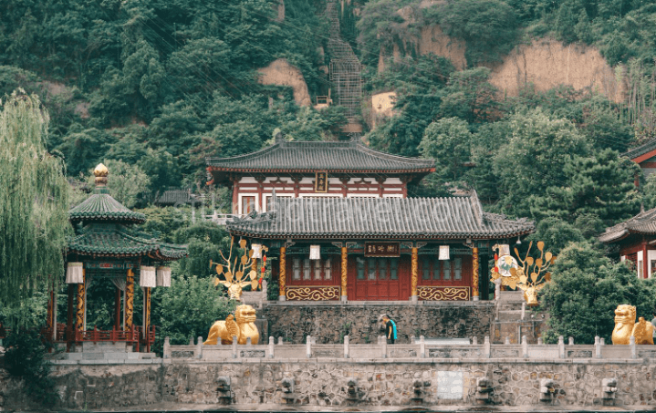 giant-wild-goose-pagoda