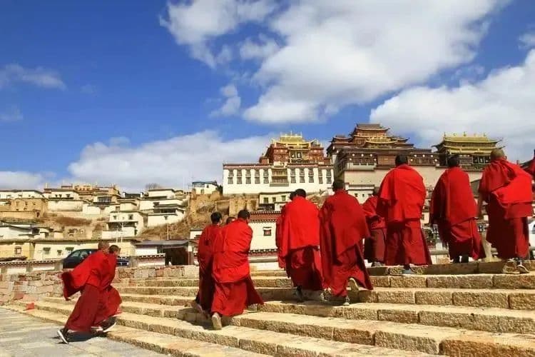 Songzanlin Monastery.jpg