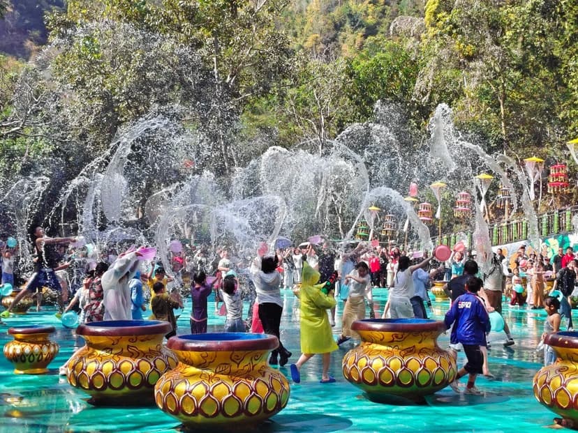 Water Splashing Festival.jpg