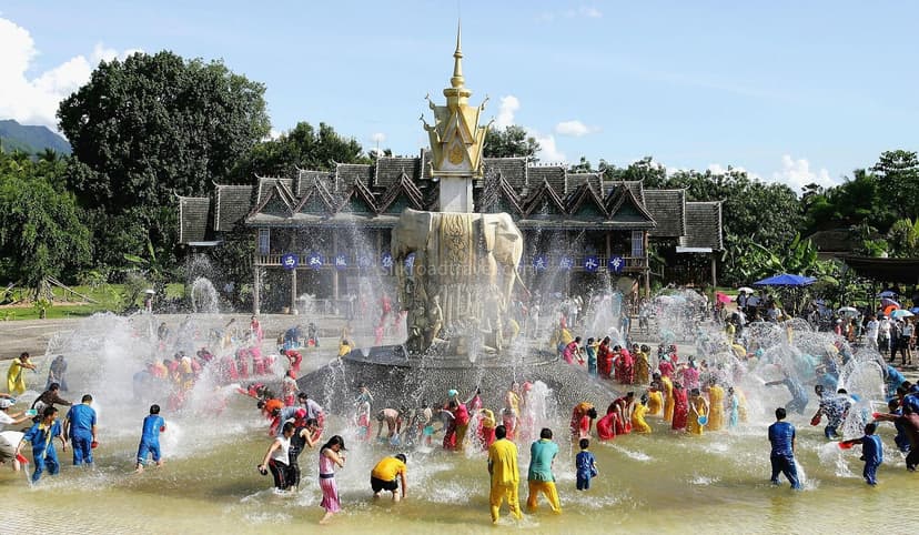 Water Splashing Festival.jpg