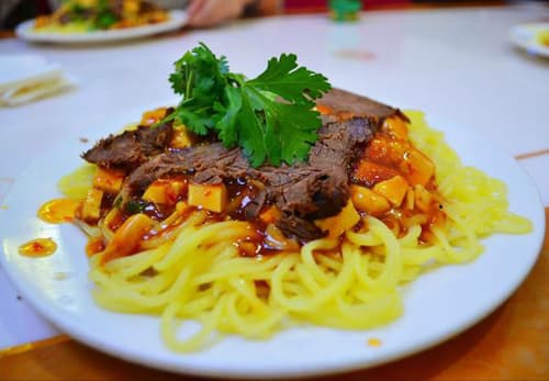 donkey meat yellow noodles.jpg