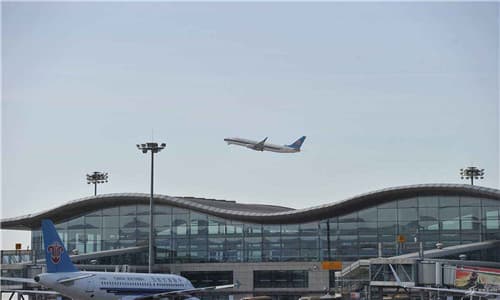 urumqi-airport.jpg