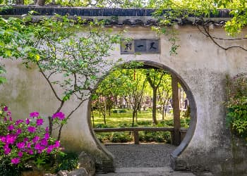 Lingering Garden.jpg Lingering Garden.jpg