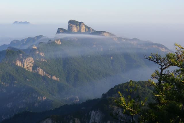 Baiyunshan.jpg
