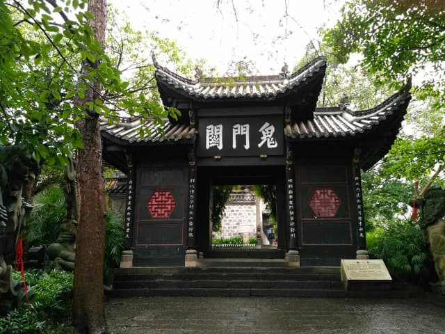 Fengdu-Ghost- City-2.jpg