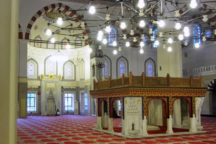 The Ertogrul Gazy Mosque.jpg
