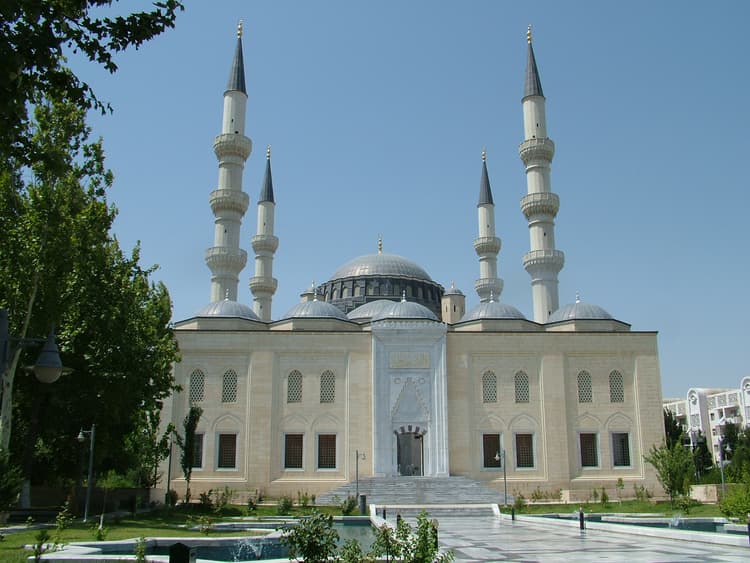 The Ertogrul Gazy Mosque.jpg