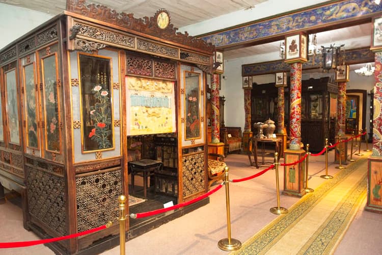 Bogd Khaan Palace Museum of Mongolia.jpg