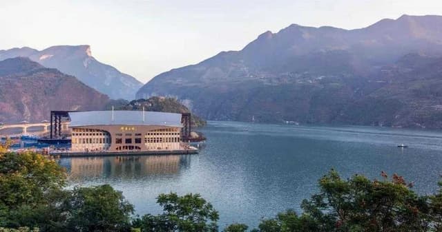 Return to the Three Gorges Show 7.jpg