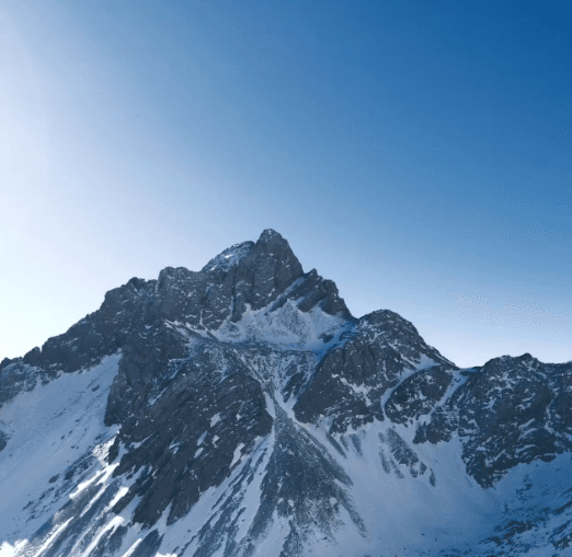 The Jade Dragon Snow Mountain1.png