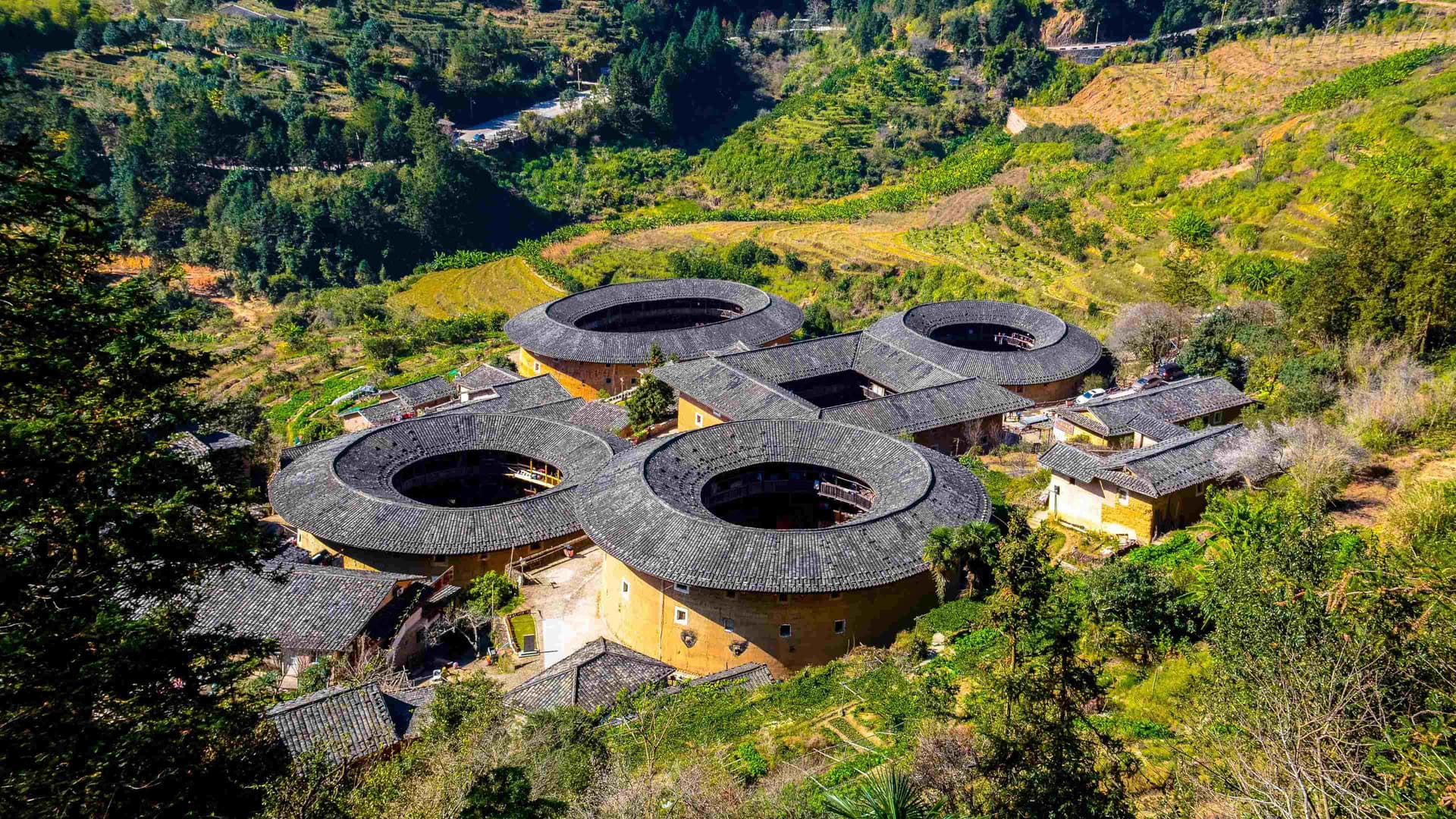 tianluokeng-tulou