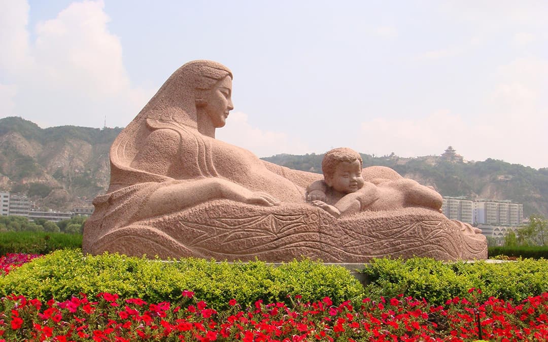 yellow-river-mother-sculpture