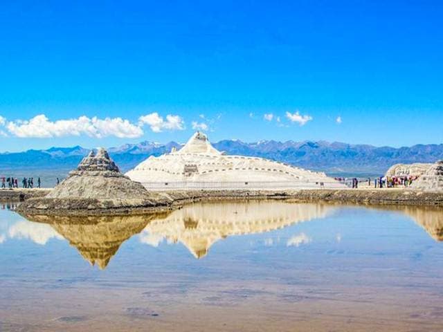 chaka-salt-lake