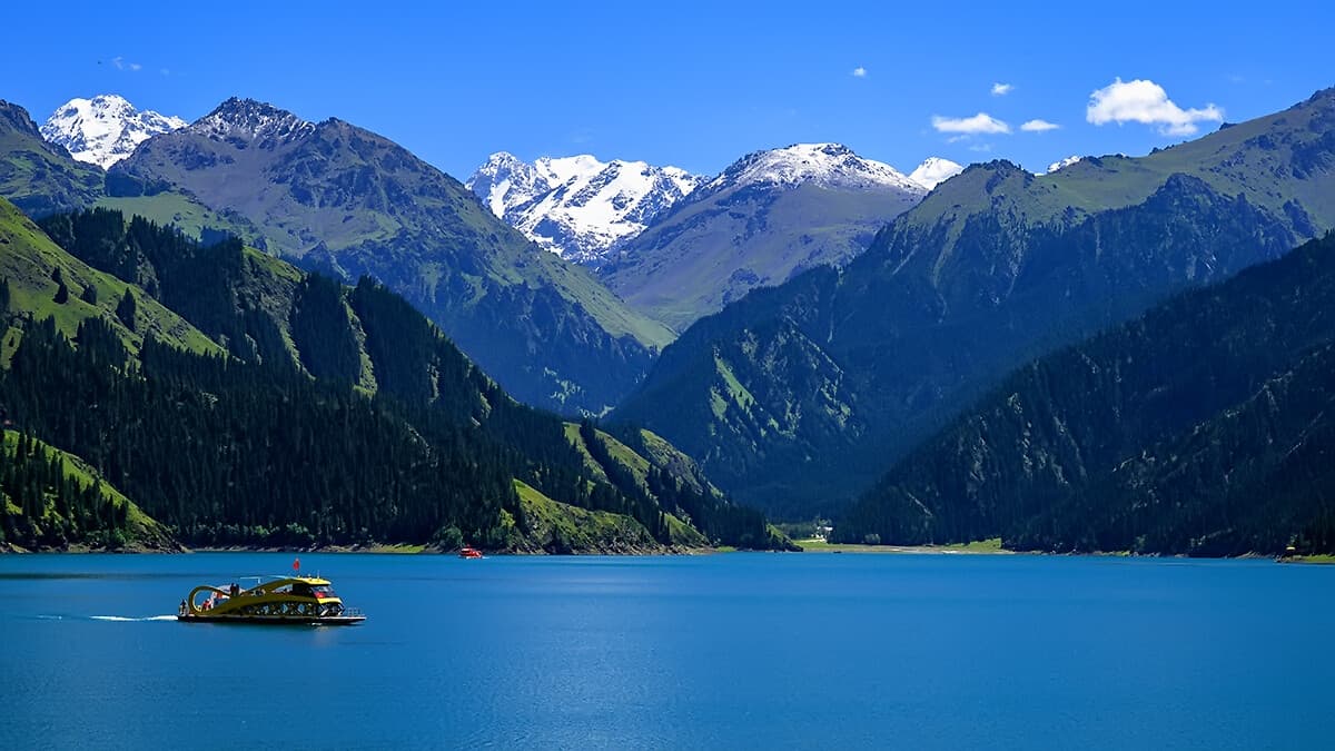 heavenly-lake-02