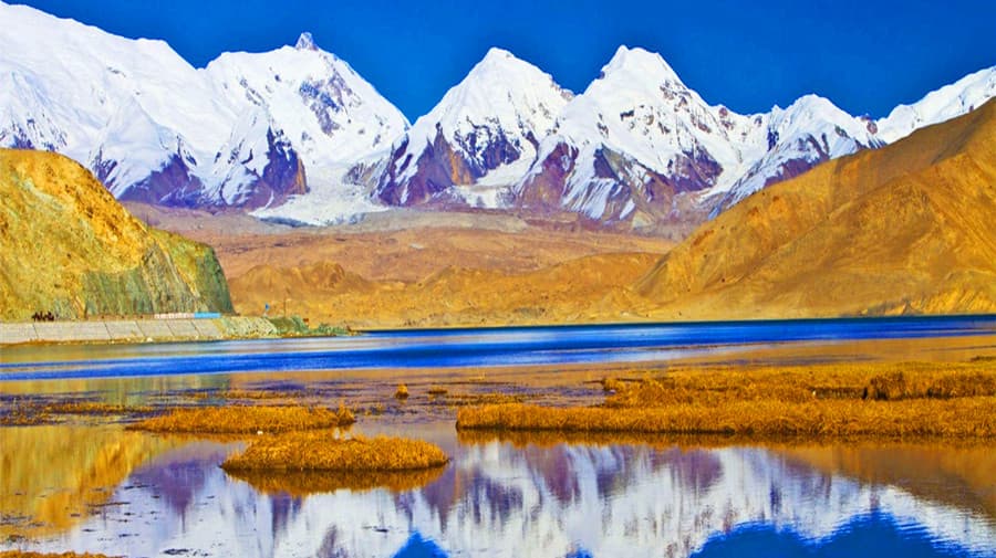 karakul-lake-1