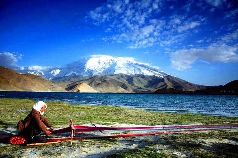 karakul-lake