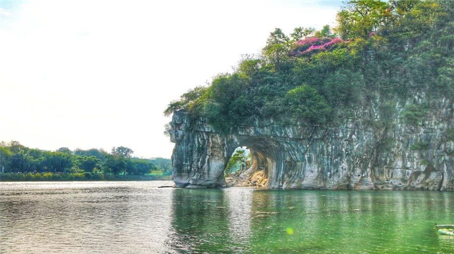 elephant-trunk-hill