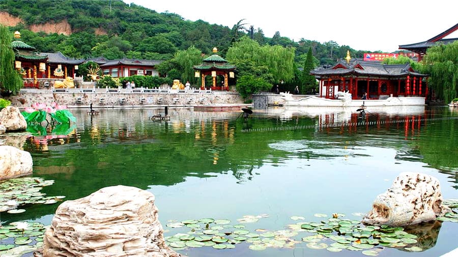 huaqing-hot-spring