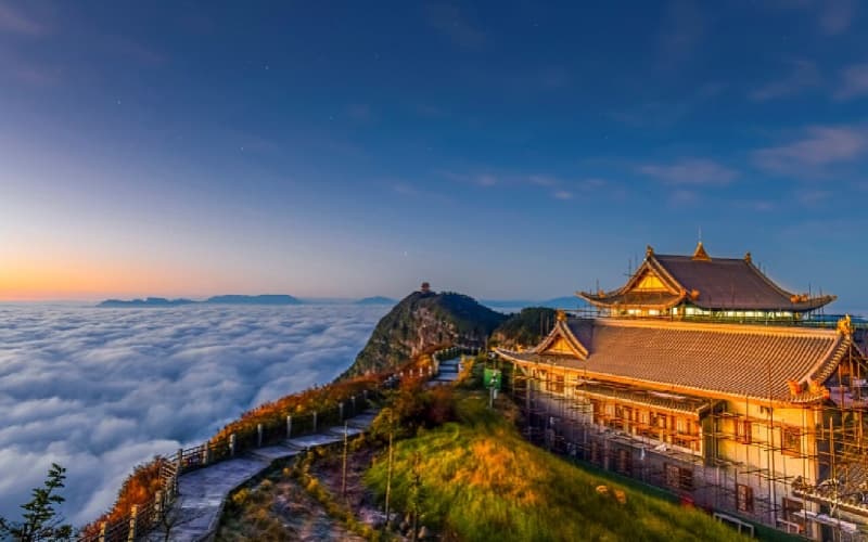mount-emei