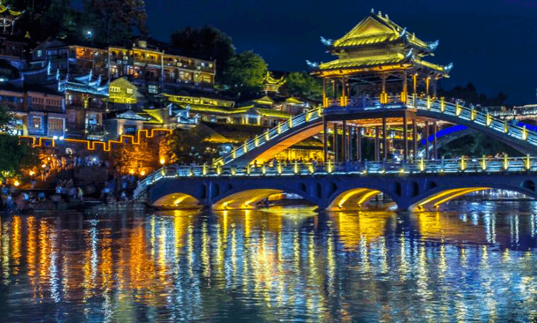 fenghuang-ancient-town