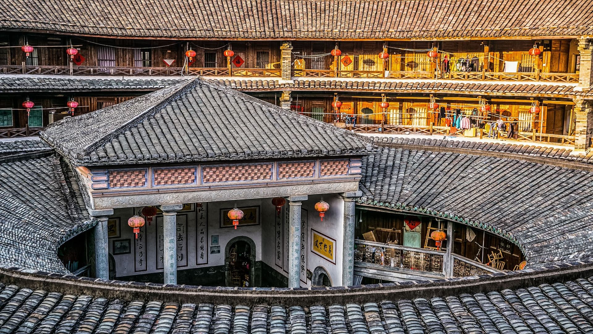 yongding-hakka-earth-building