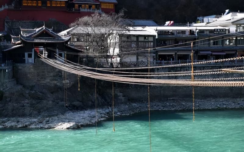 luding-iron-chain-bridge-2 luding-iron-chain-bridge-2