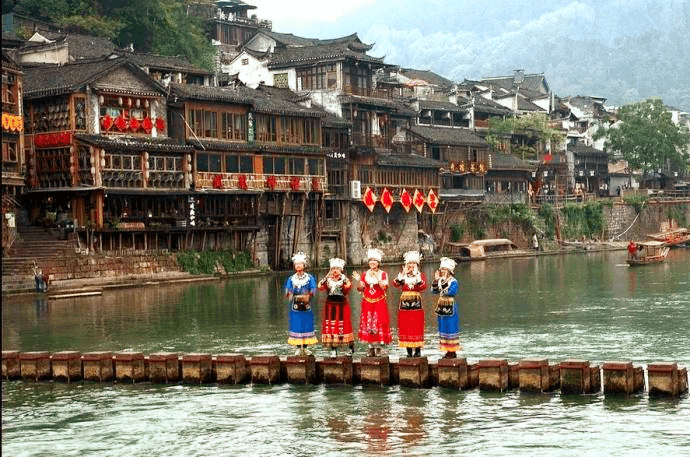 fenghuang-ancient-town-2 fenghuang-ancient-town-2