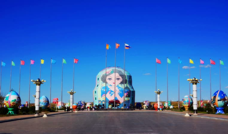 matryoshka-doll-plaza