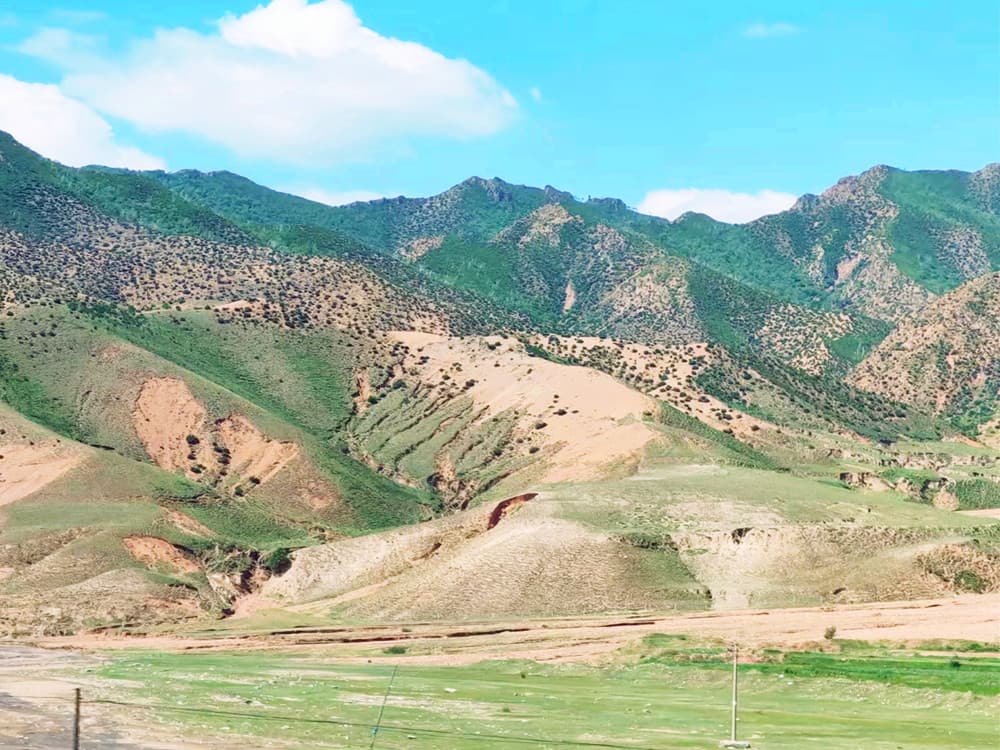 green-yinshan-mountains green-yinshan-mountains