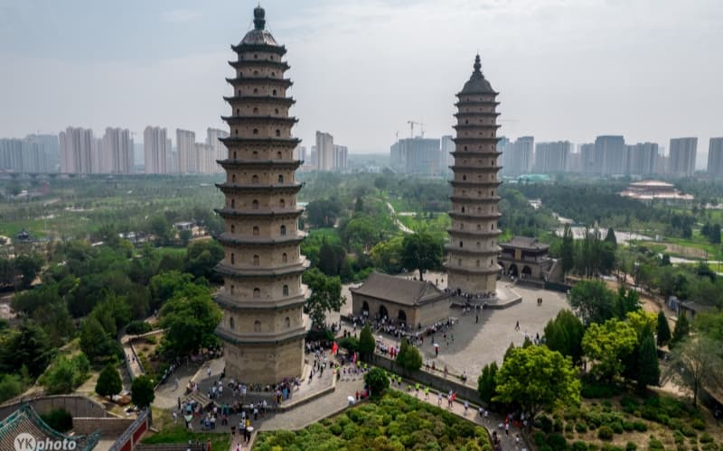 twin-pagoda-temple