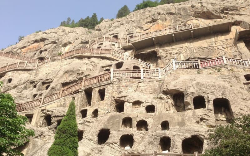 longmen-grottoes-2