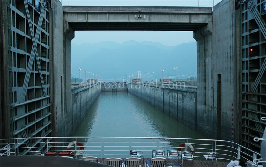 three-gorges-dam-ship-lift