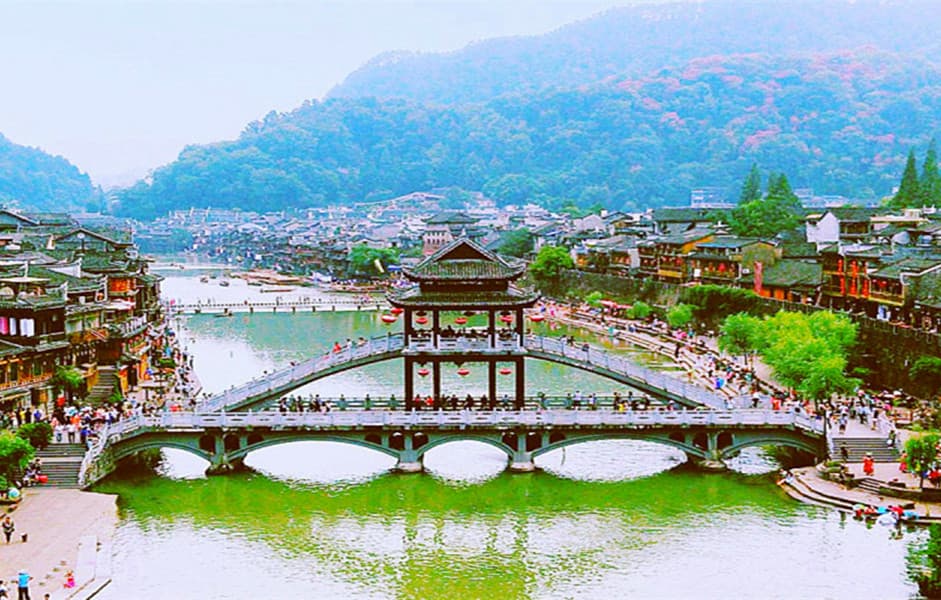 fenghuang-ancient-town