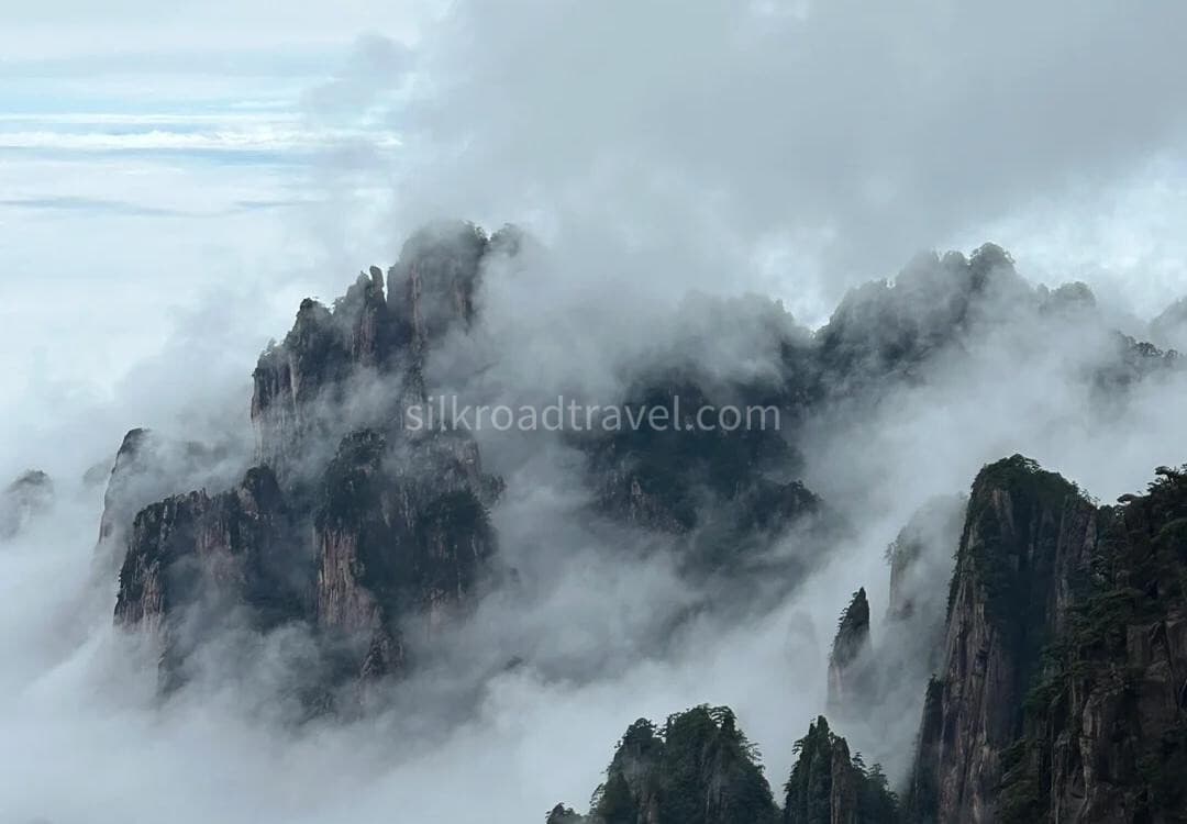 huangshan-sea-of-clouds