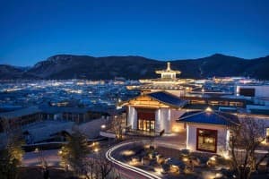 hotel-indigo-diqing-moonlight-city