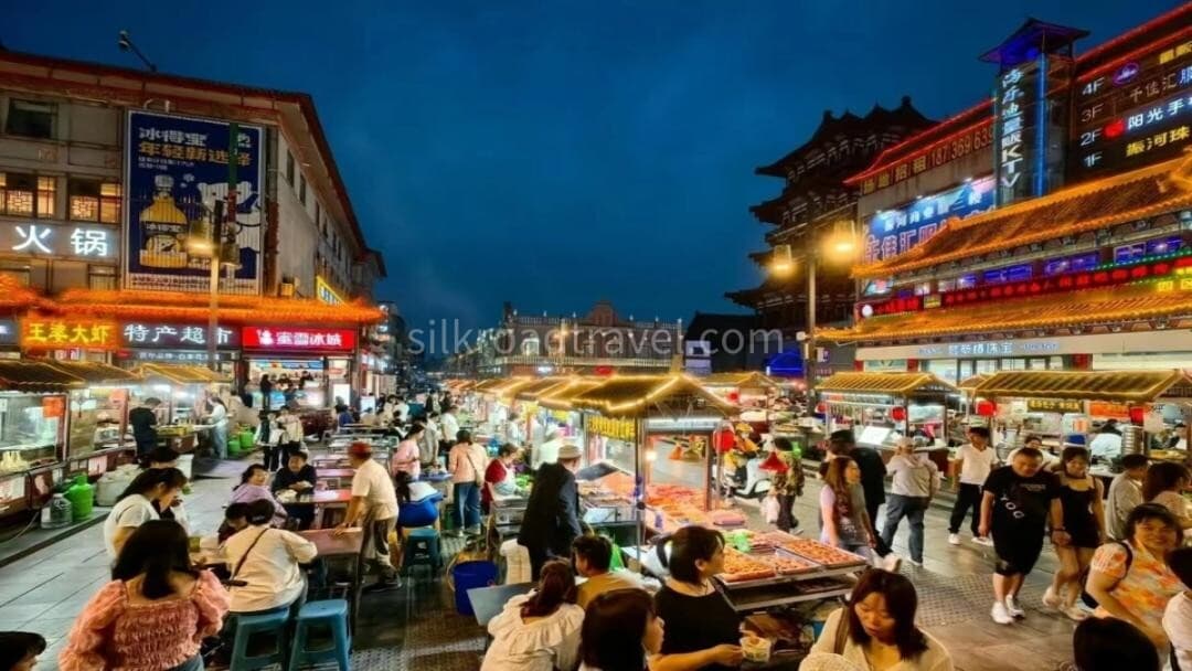 night-market-2