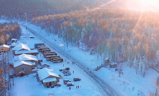 snow-town-1