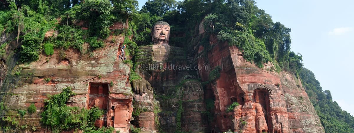 chengdu-leshan-giant-buddha-3.jpg