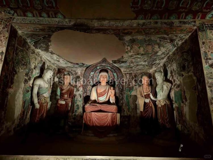 Mogao Caves 2.jpg