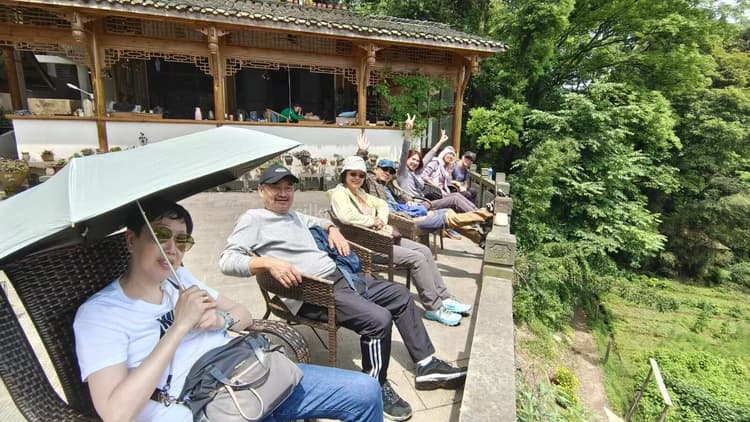 chengdu guests.jpg