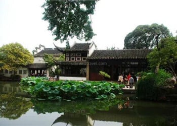 humble-administrator-s-garden