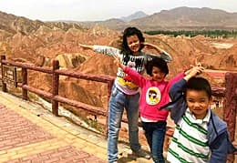 Lesley's family in jiayuguan in the year of 2018_.jpg Lesley's family in jiayuguan in the year of 2018_.jpg