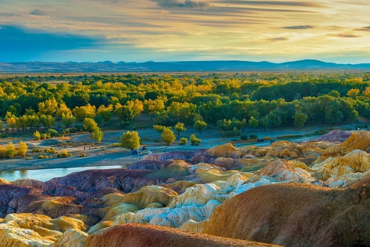 five-colored-beach.jpg five-colored-beach.jpg