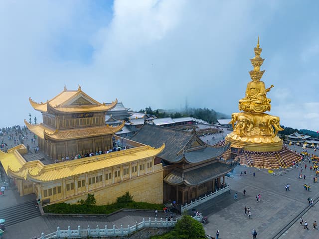 emei golden summit.jpeg emei golden summit.jpeg