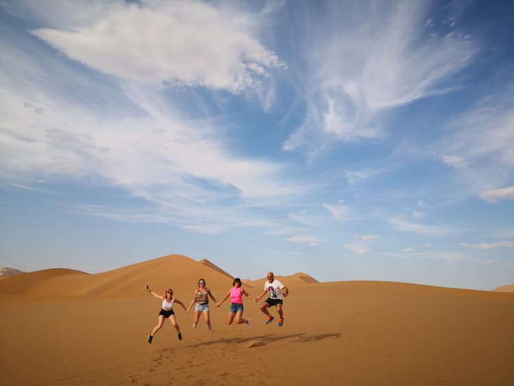 xinjiang_takelamagan.jpg xinjiang_takelamagan.jpg