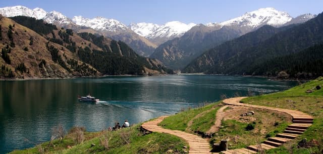 Xinjiang.jpg Xinjiang.jpg