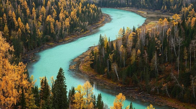 kanas-lake.jpg kanas-lake.jpg